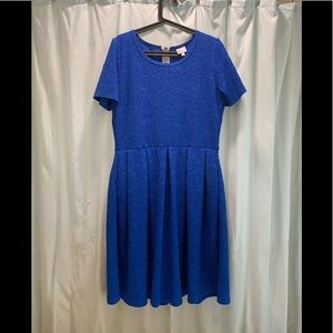 Lularoe 2X Amelia EUC
Royal blue, only worn once.